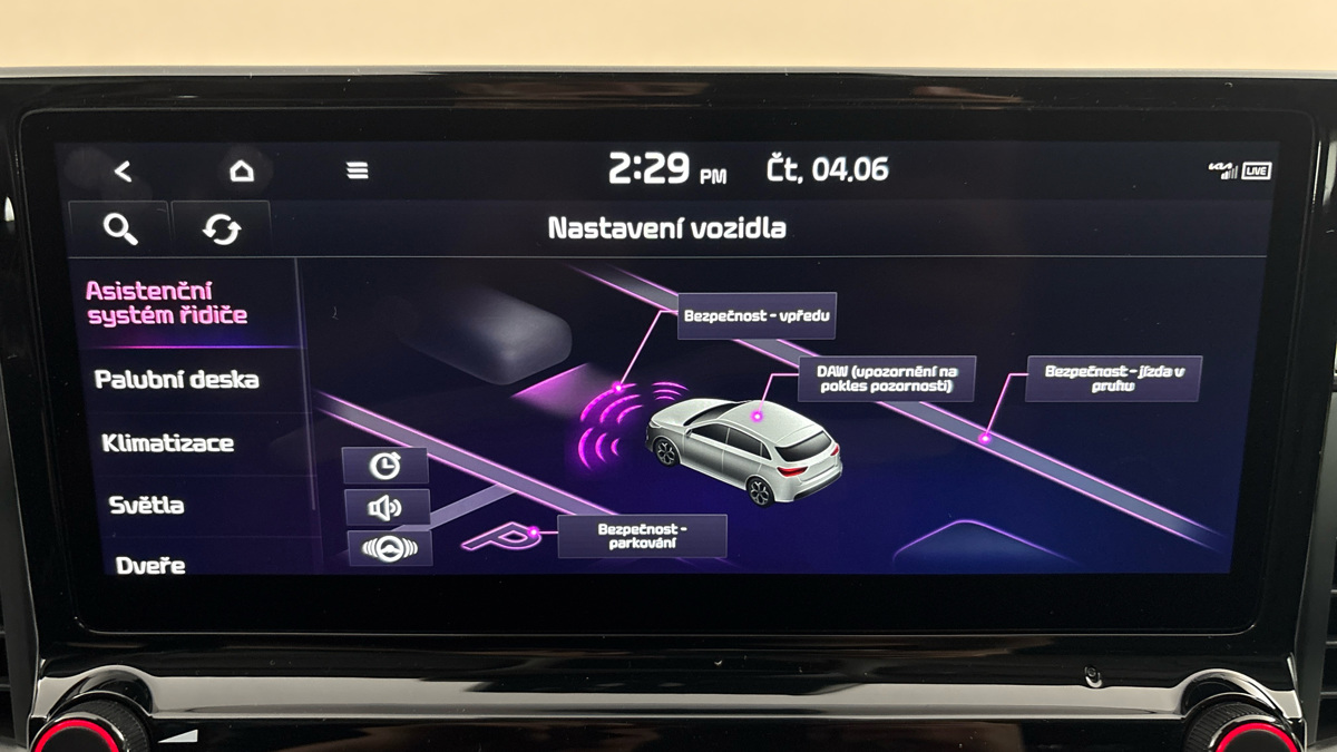 Kia Ceed - 24