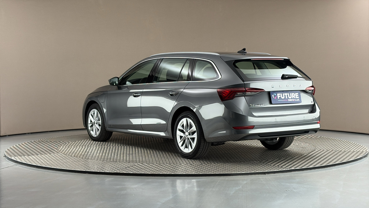 Škoda Octavia - 2