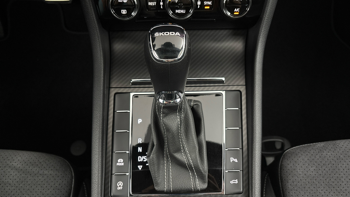 Škoda Superb - 24