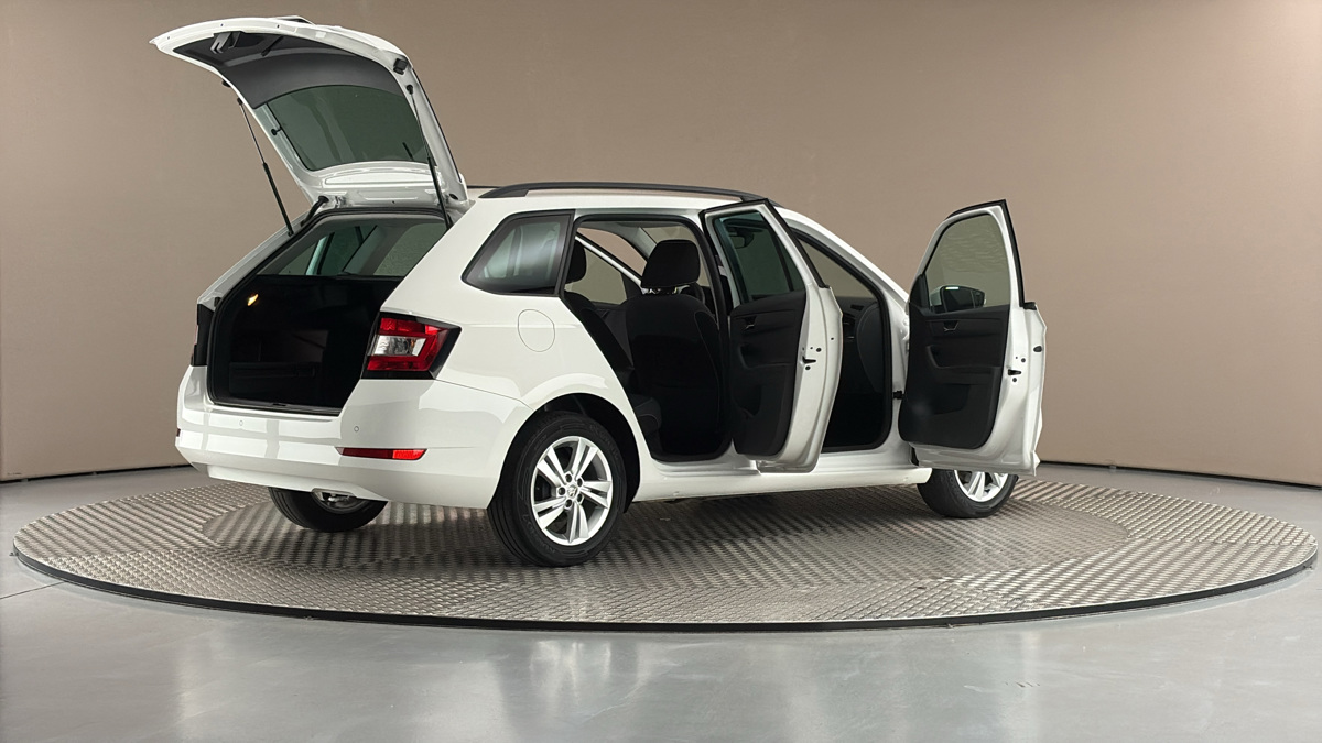 Škoda Fabia - 6