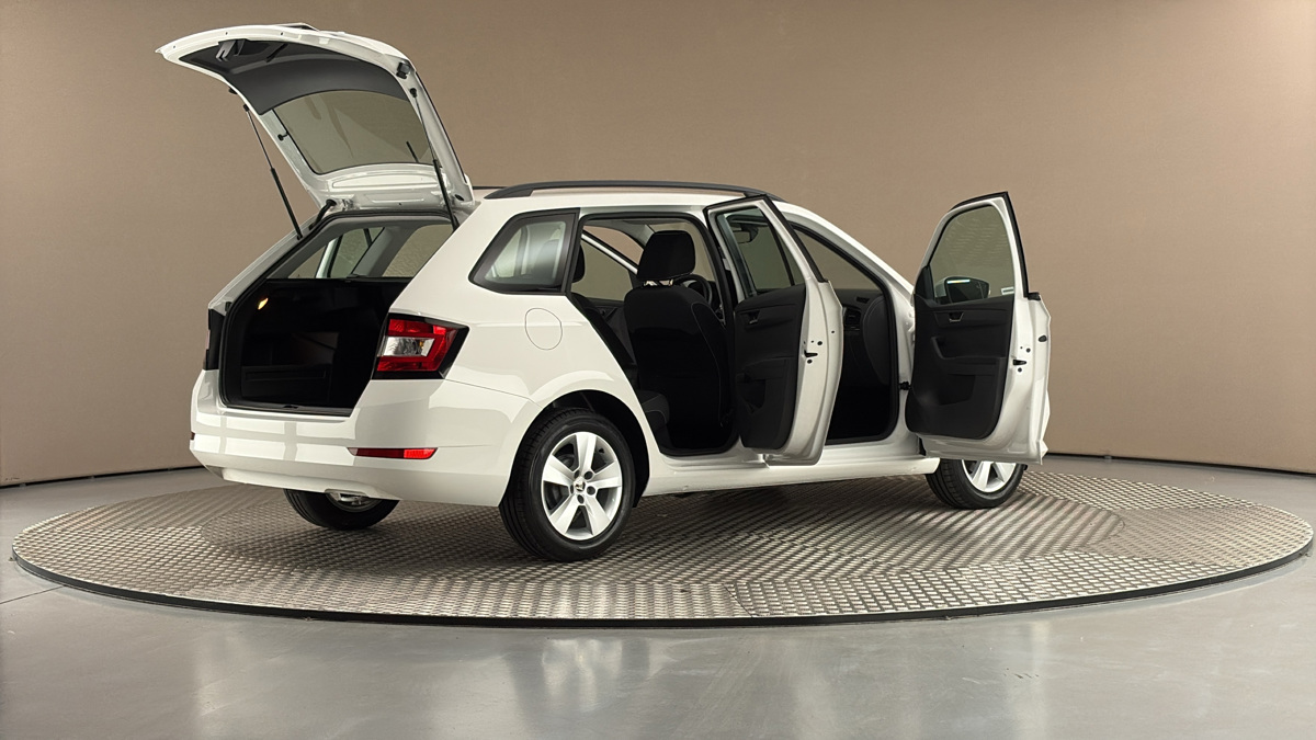 Škoda Fabia - 6