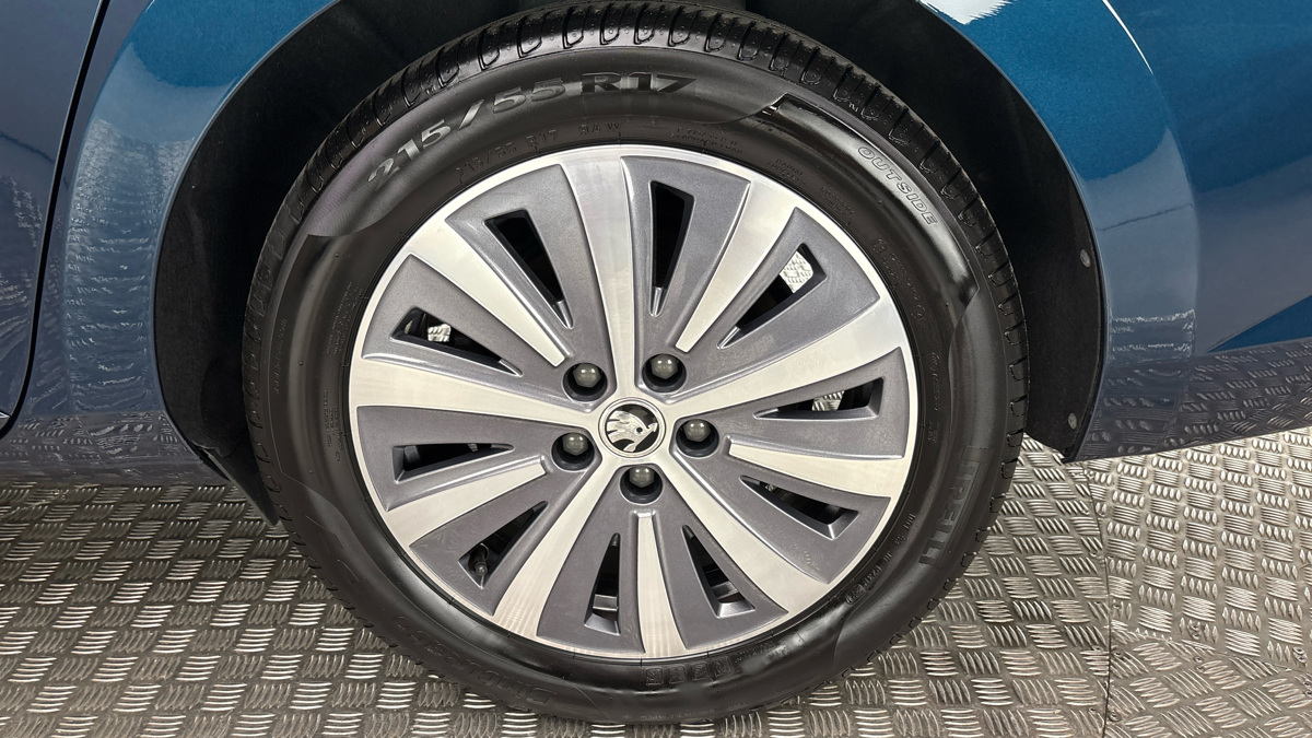 Škoda Superb - 19