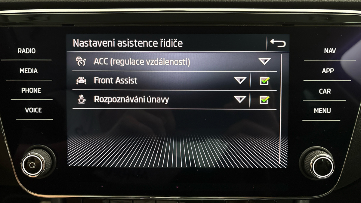 Škoda Superb - 25