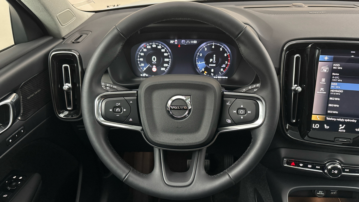 Volvo XC40 - 9