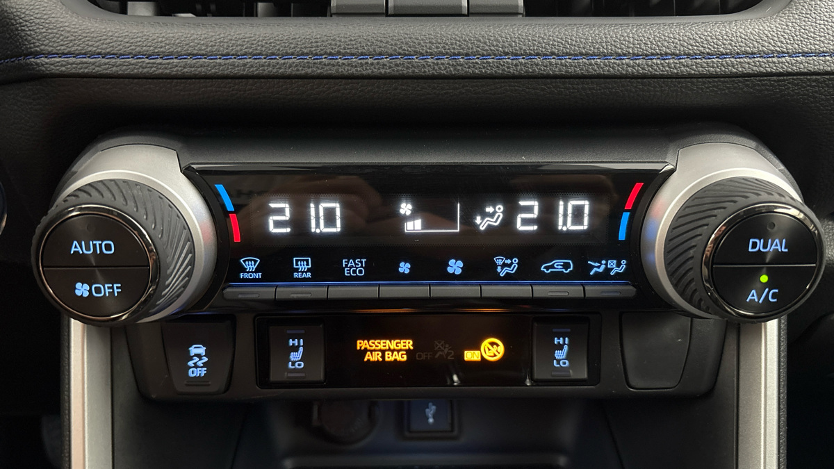 Toyota RAV4 - 13