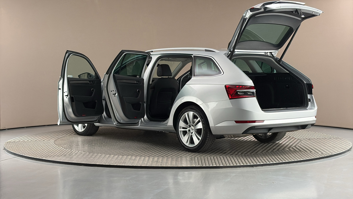 Škoda Superb - 7