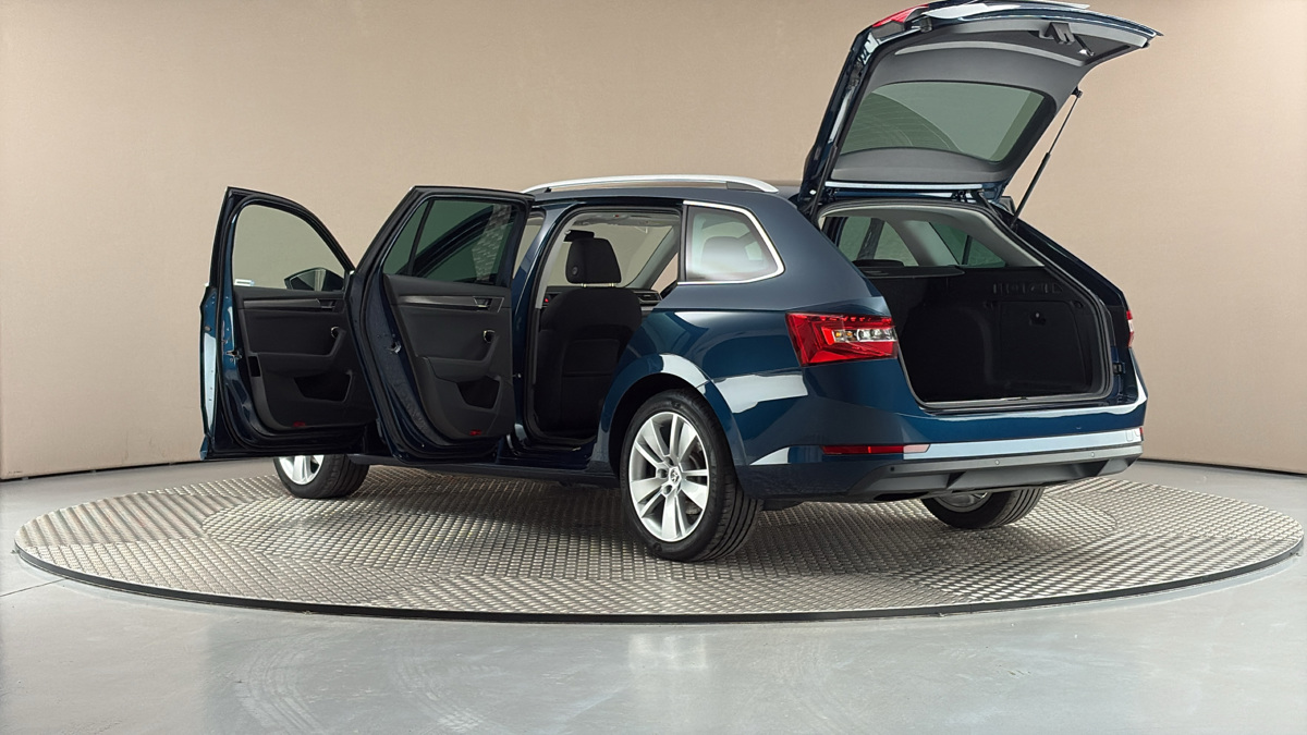 Škoda Superb - 7