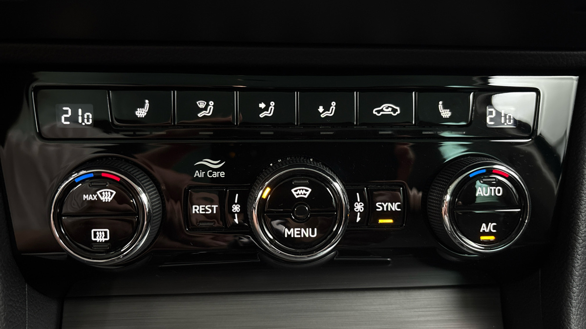 Škoda Superb - 13