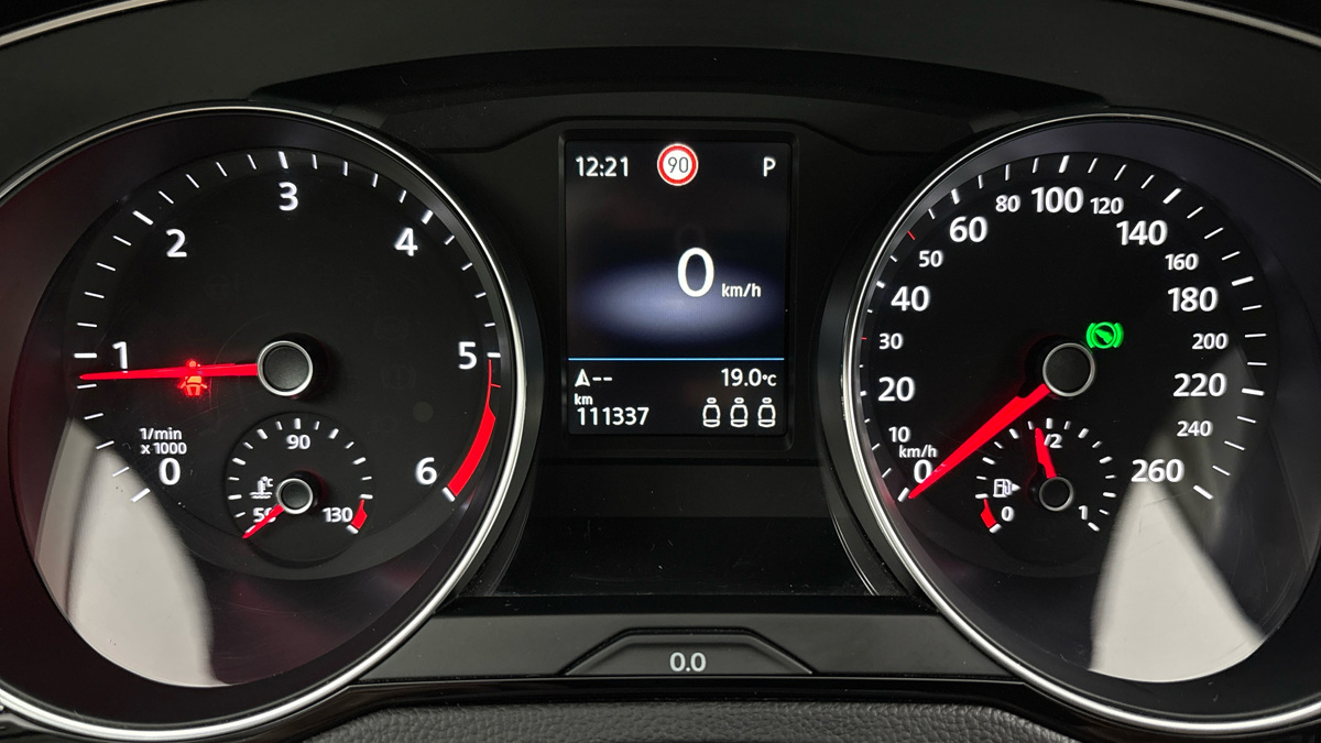 Volkswagen Passat - 10