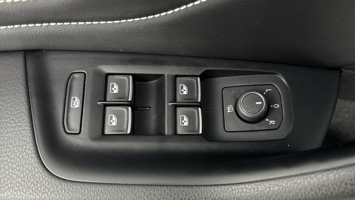 Volkswagen Passat - 23