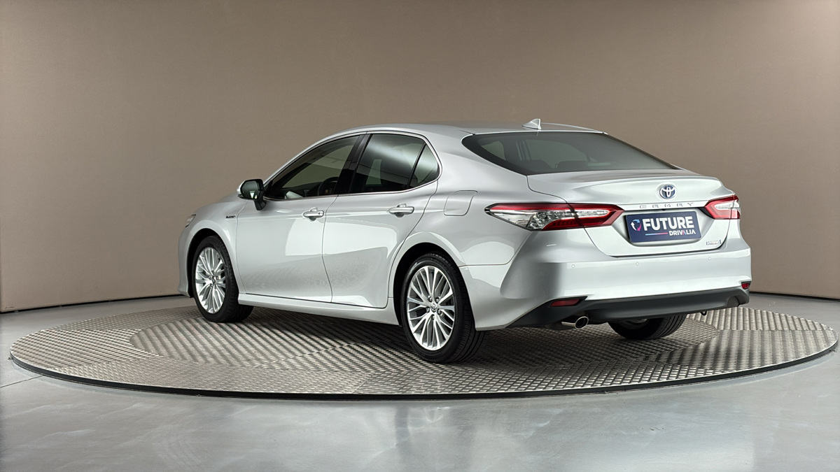 Toyota Camry - 2