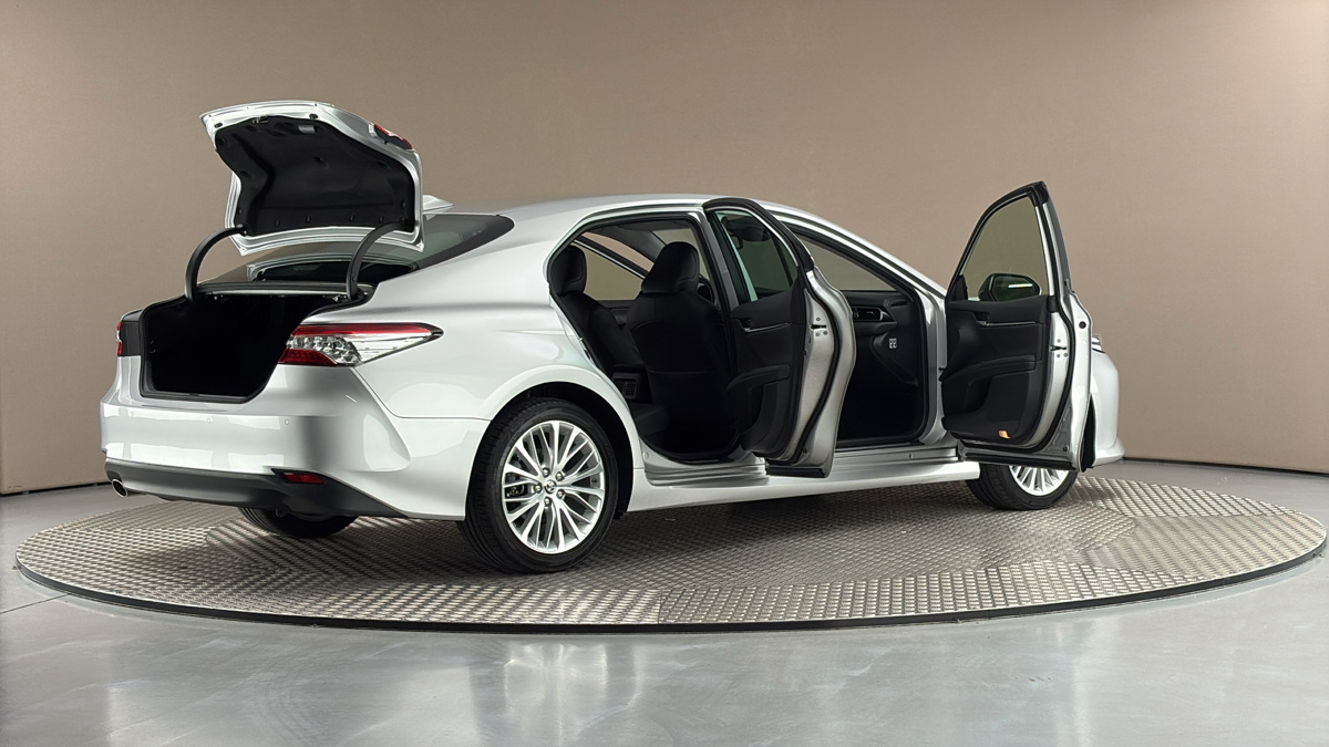 Toyota Camry - 6