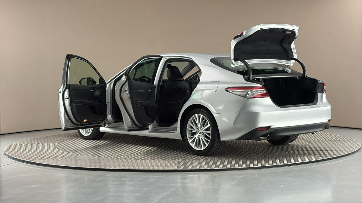 Toyota Camry - 7