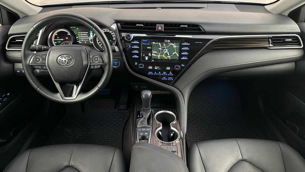 Toyota Camry - 8