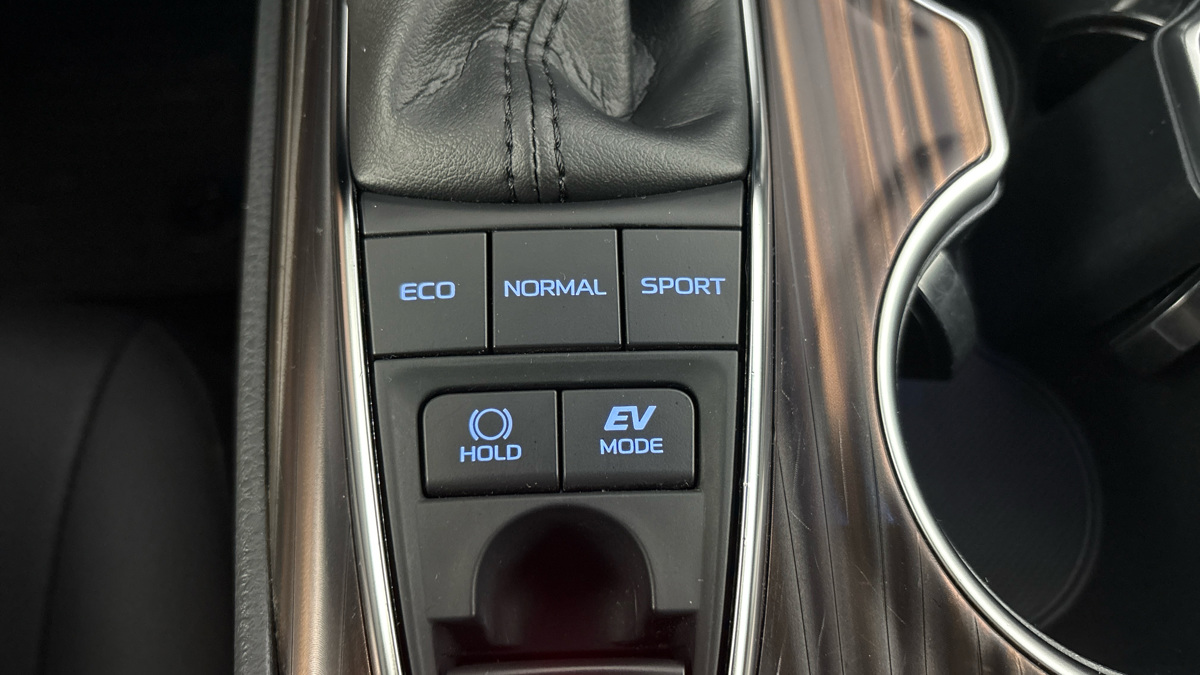 Toyota Camry - 27