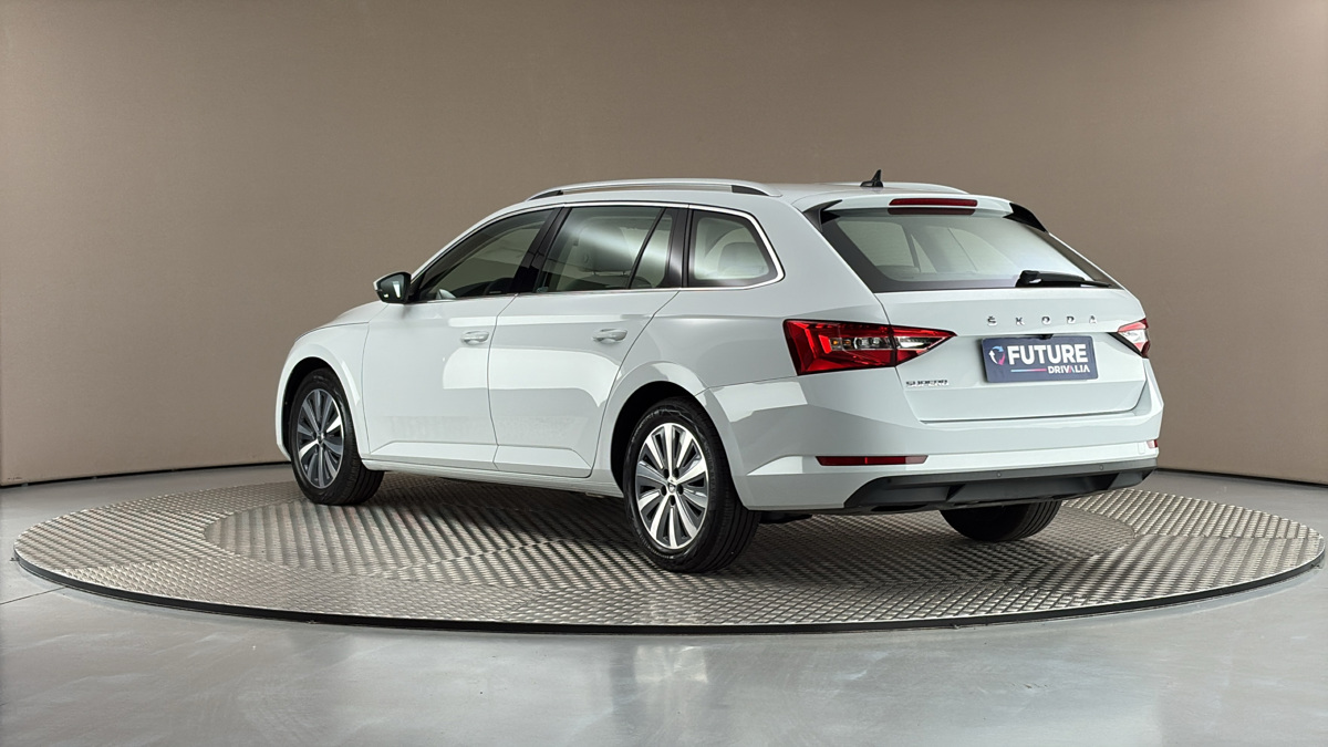 Škoda Superb - 2