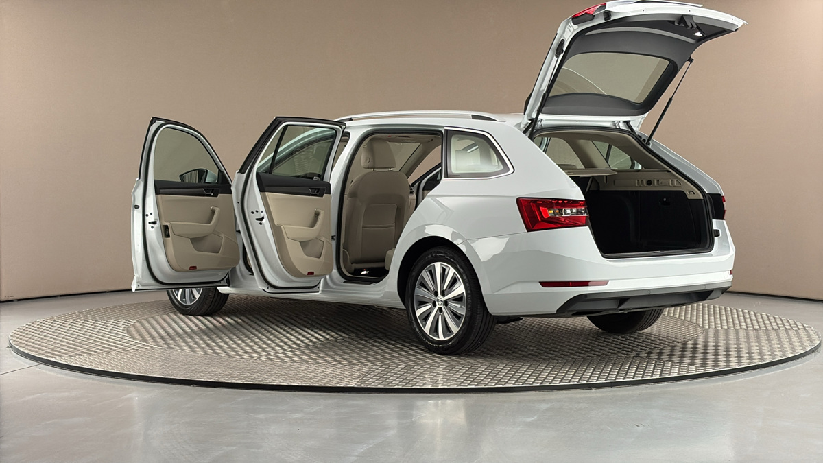 Škoda Superb - 7
