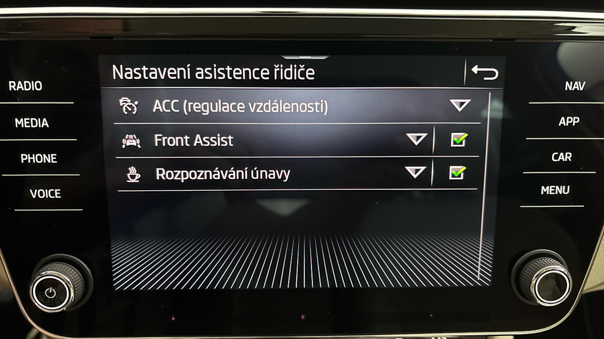 Škoda Superb - 23
