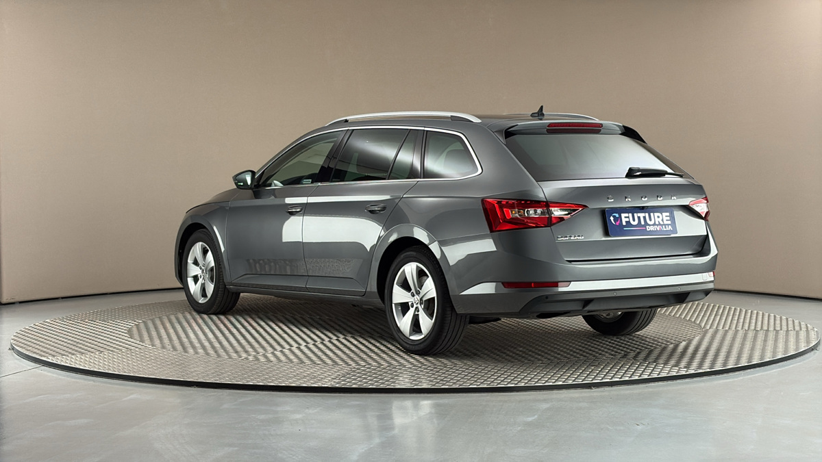 Škoda Superb - 2