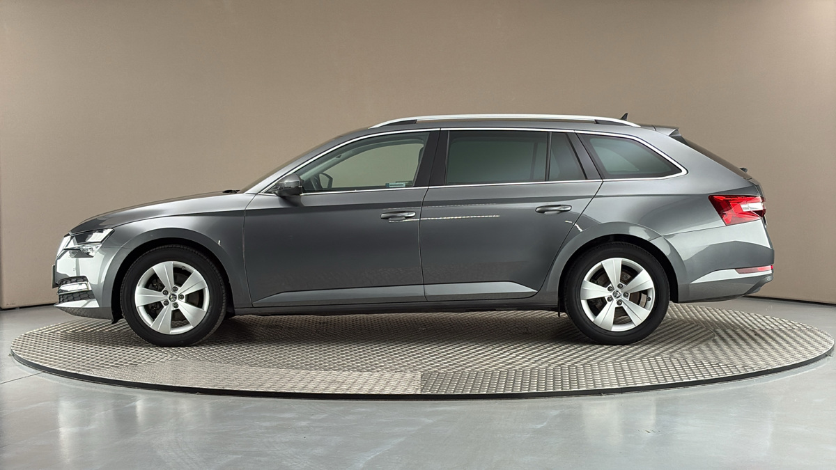 Škoda Superb - 4
