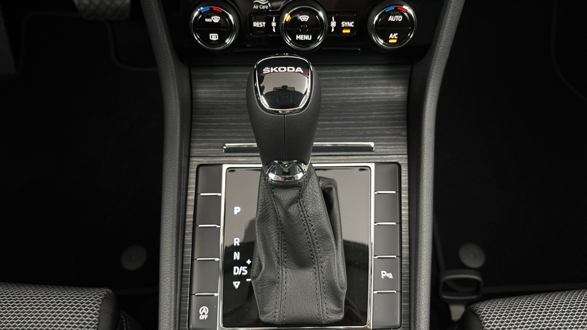 Škoda Superb - 24