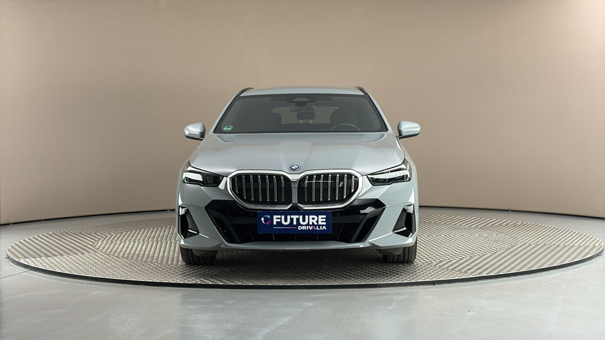 BMW i5 - 3