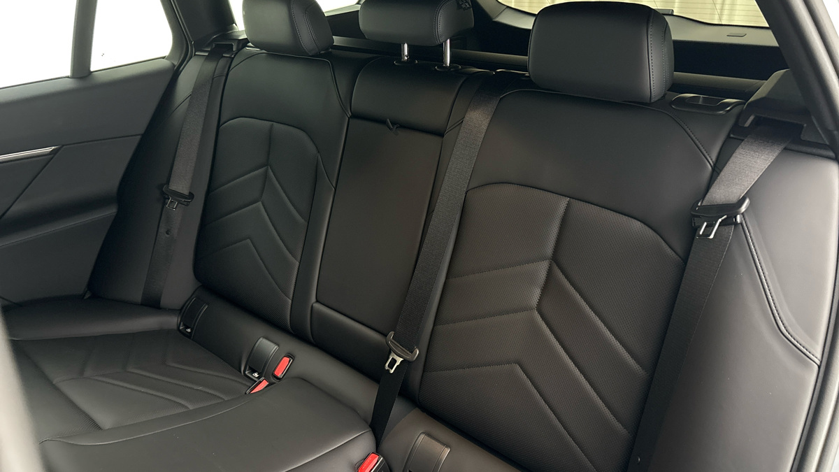 BMW i5 - 16
