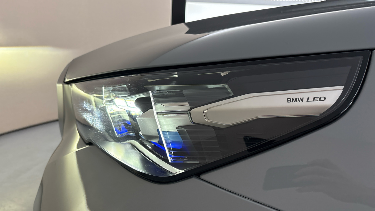 BMW i5 - 18