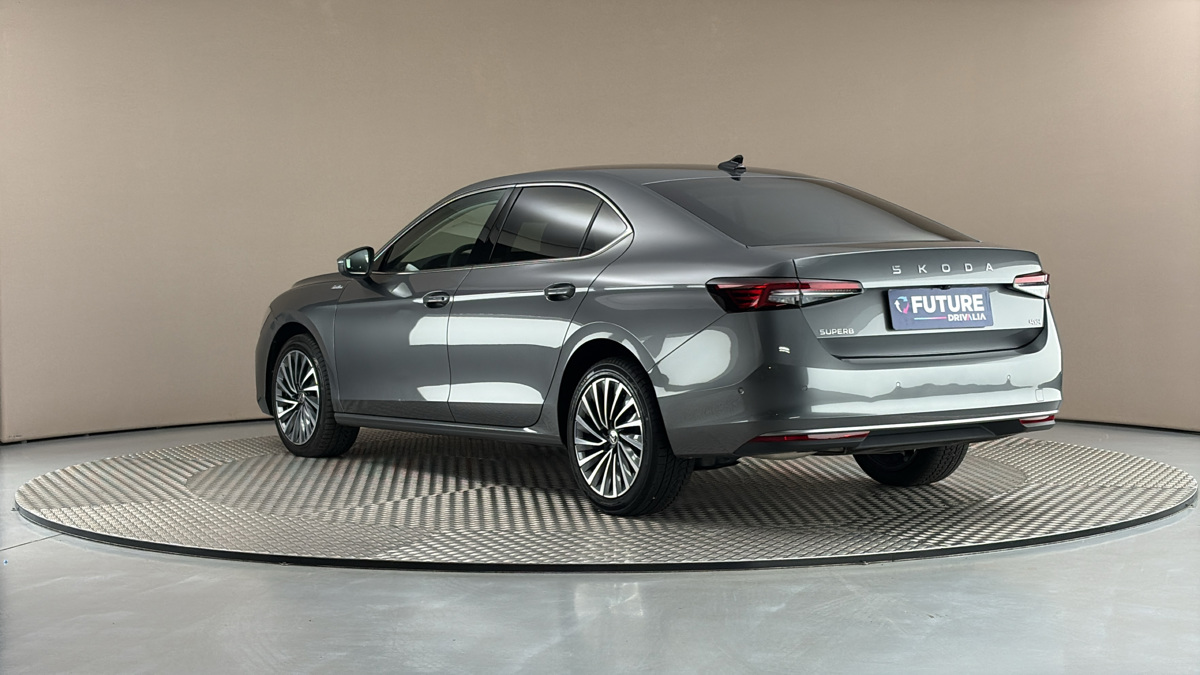Škoda Superb - 2