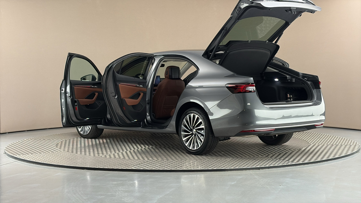 Škoda Superb - 7