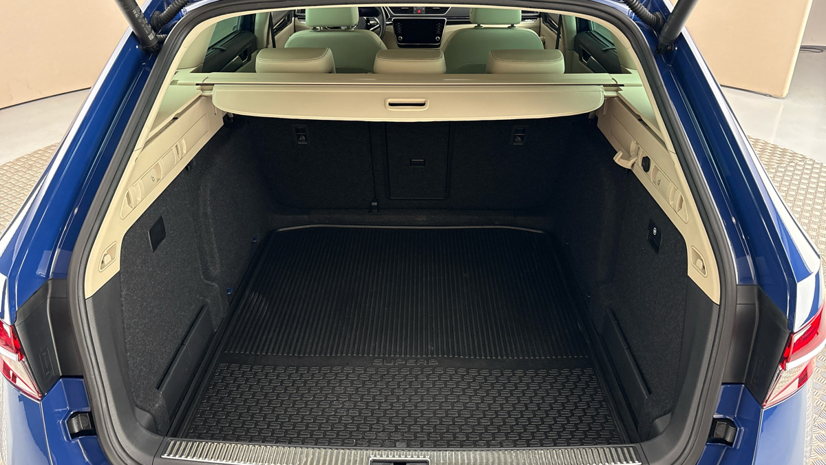 Škoda Superb - 17