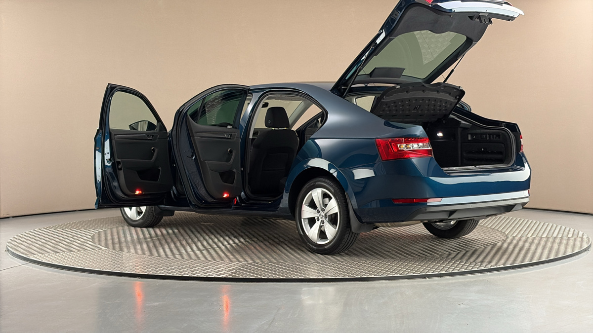 Škoda Superb - 7