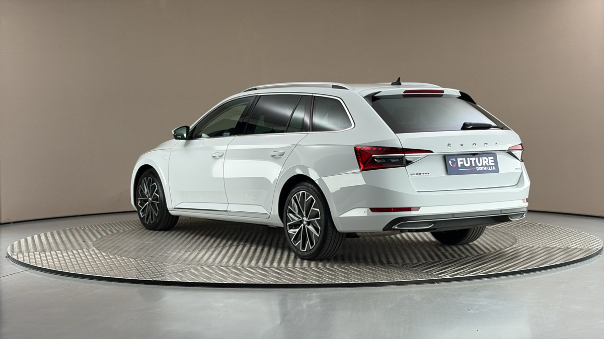 Škoda Superb - 2