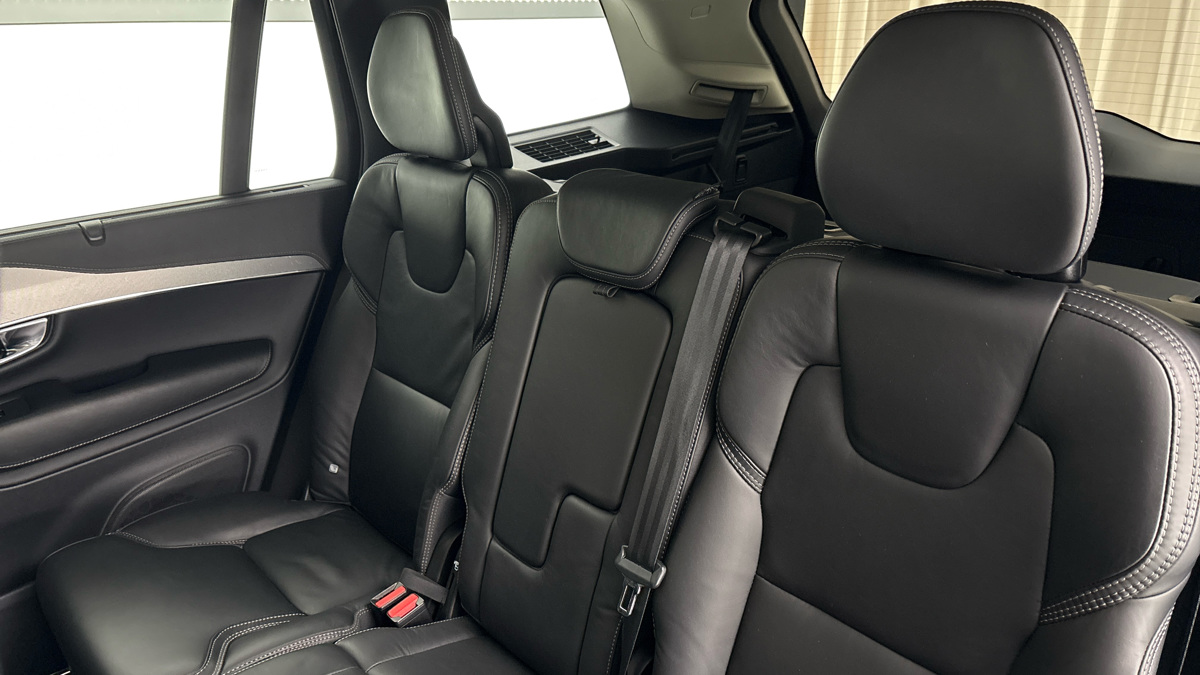 Volvo XC90 - 16