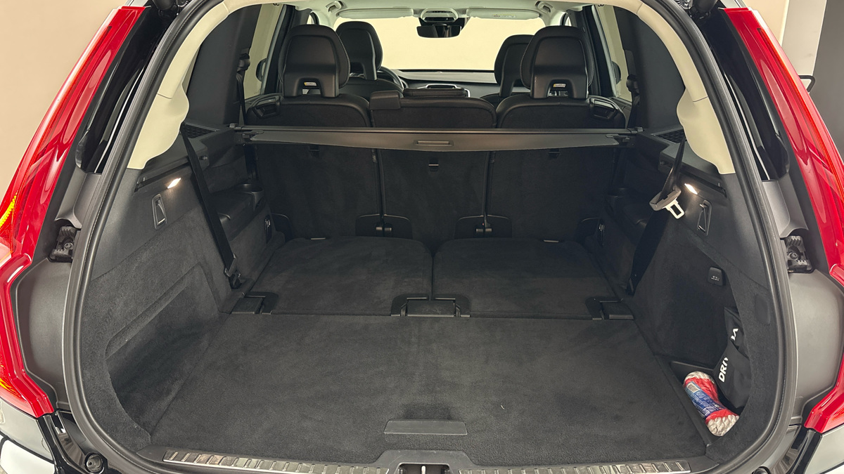 Volvo XC90 - 17