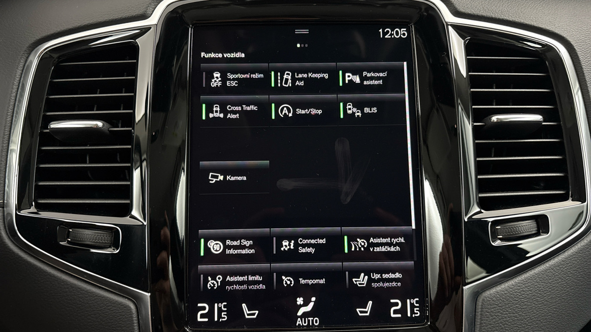Volvo XC90 - 27