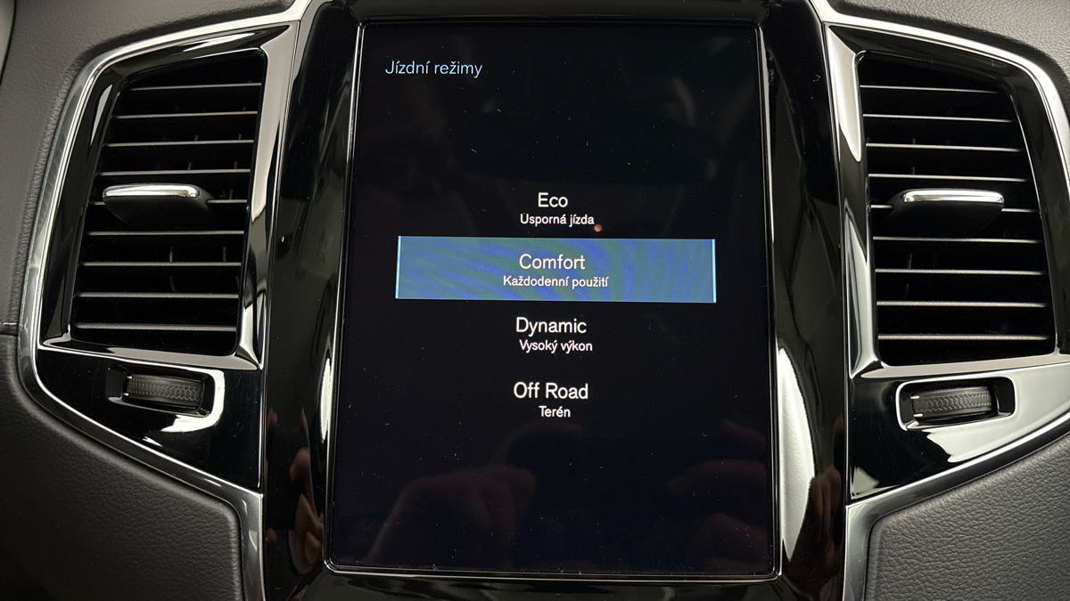 Volvo XC90 - 29