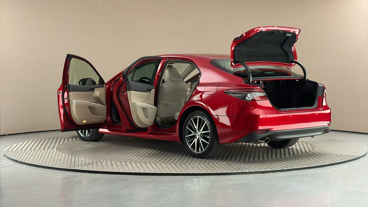 Toyota Camry - 7