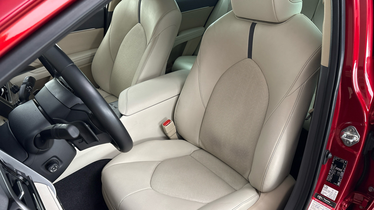 Toyota Camry - 15