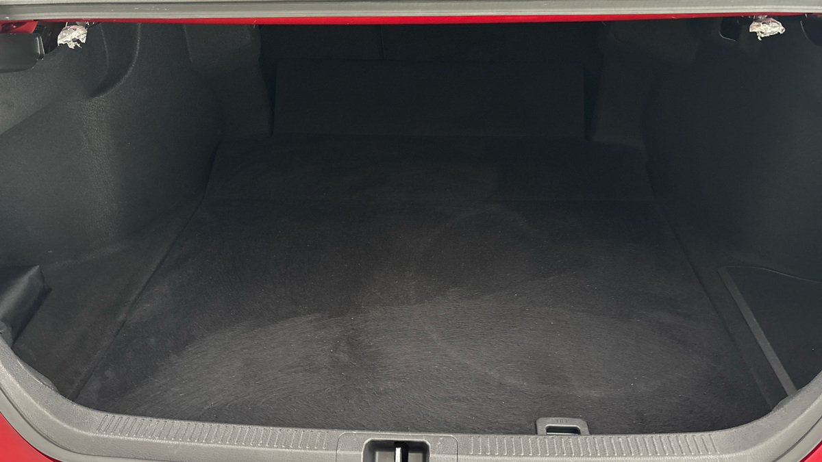 Toyota Camry - 17
