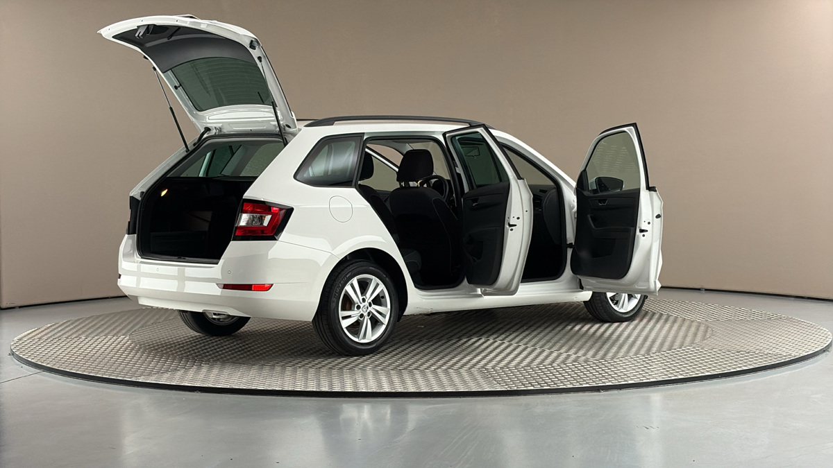 Škoda Fabia - 6