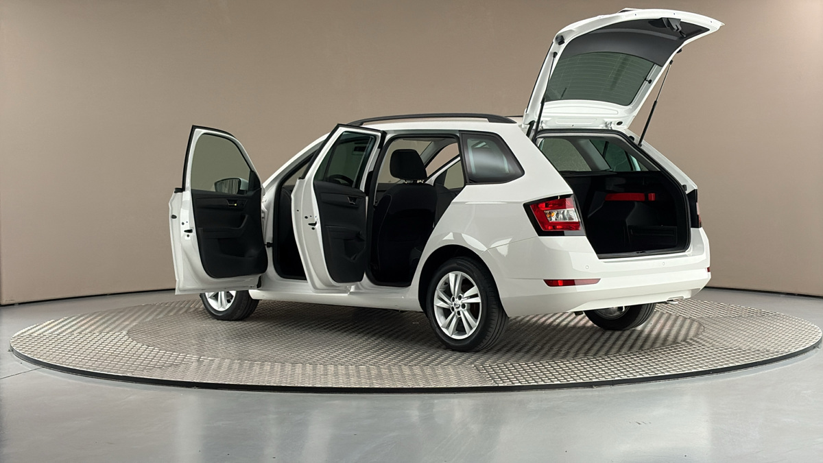 Škoda Fabia - 7
