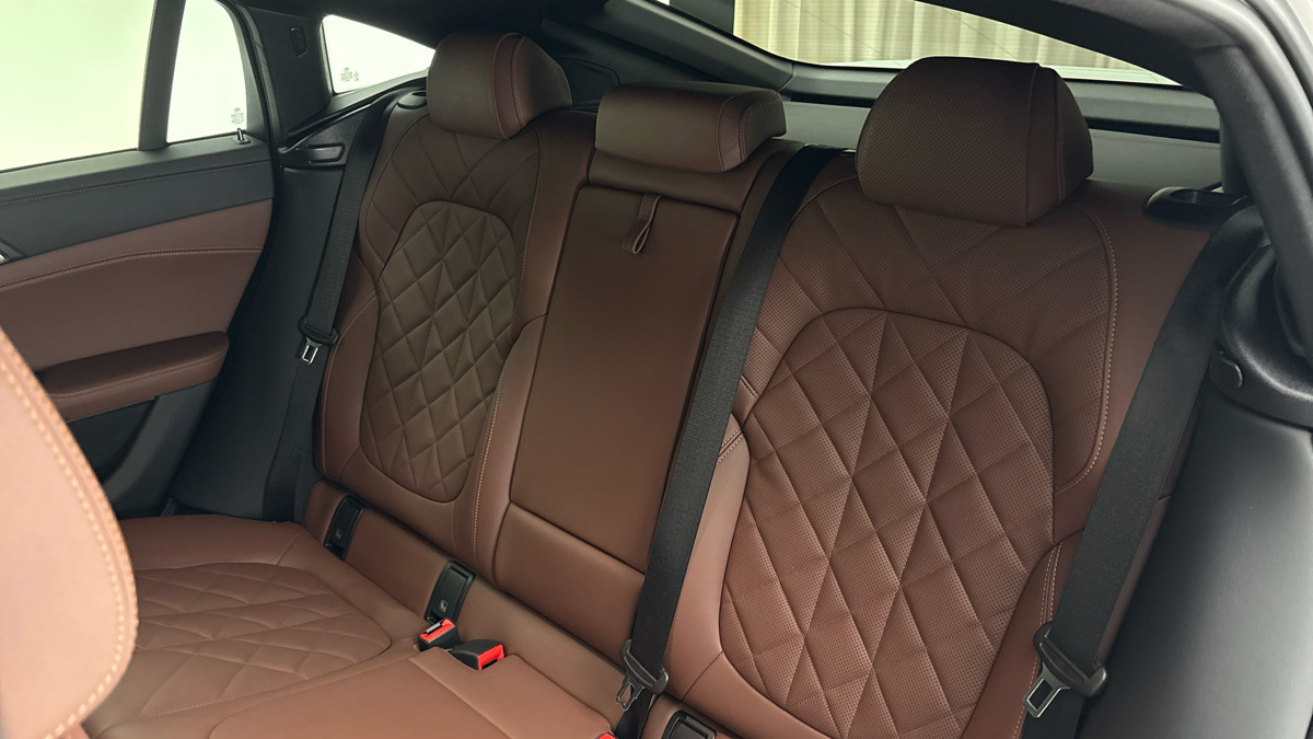 BMW X6 - 16
