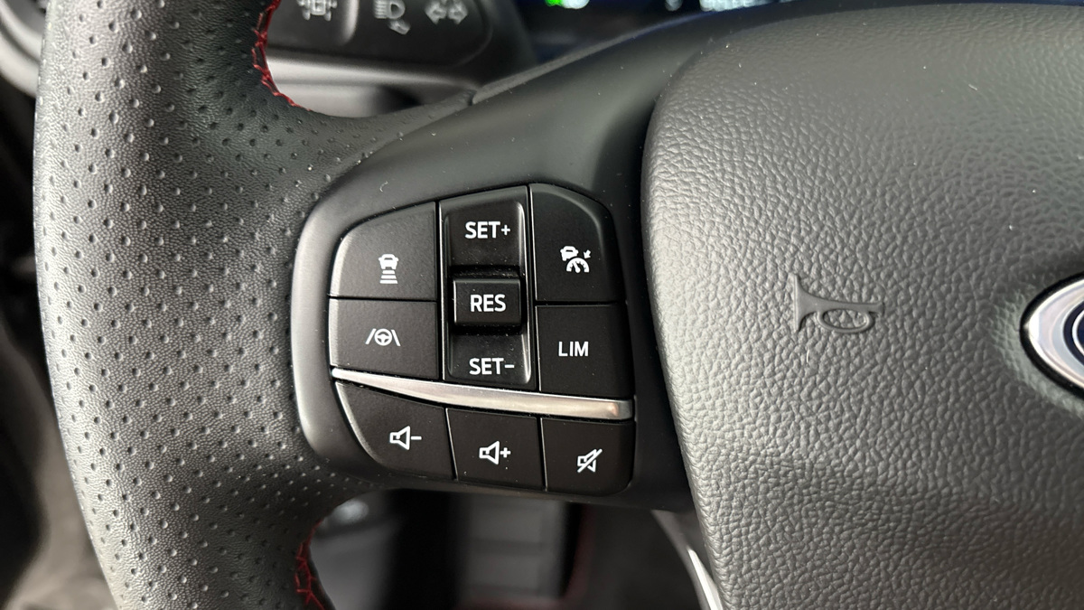 Ford Kuga - 14