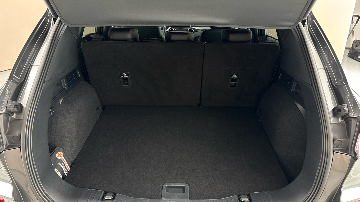 Ford Kuga - 17