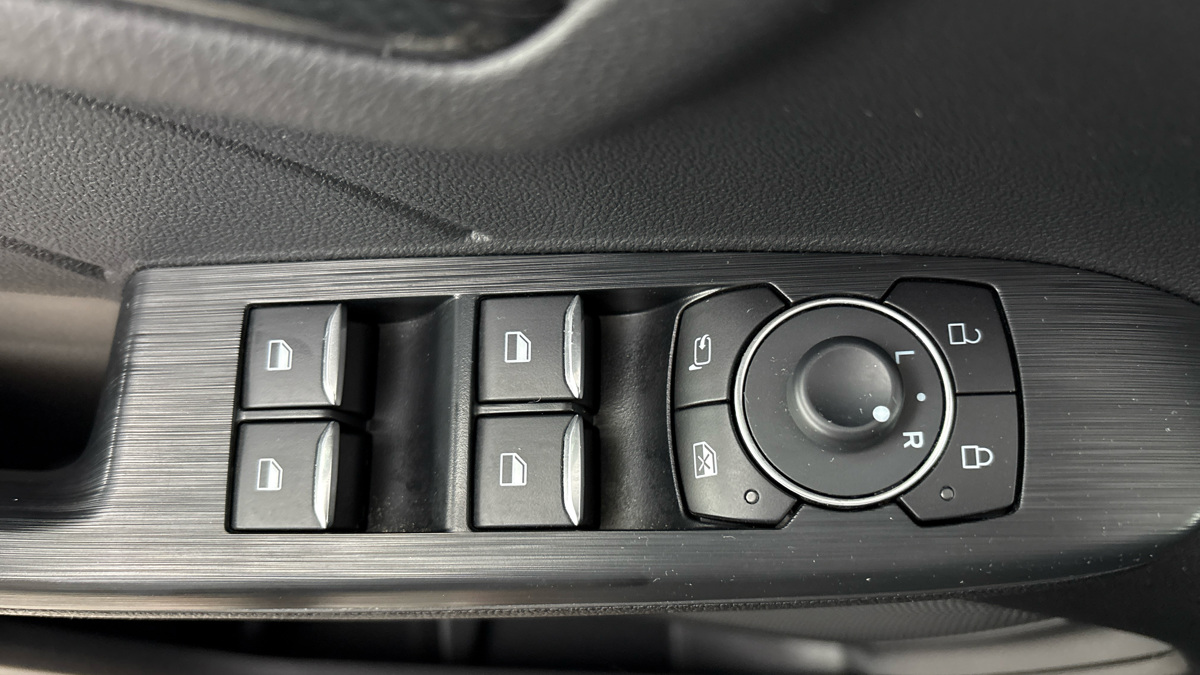 Ford Kuga - 24