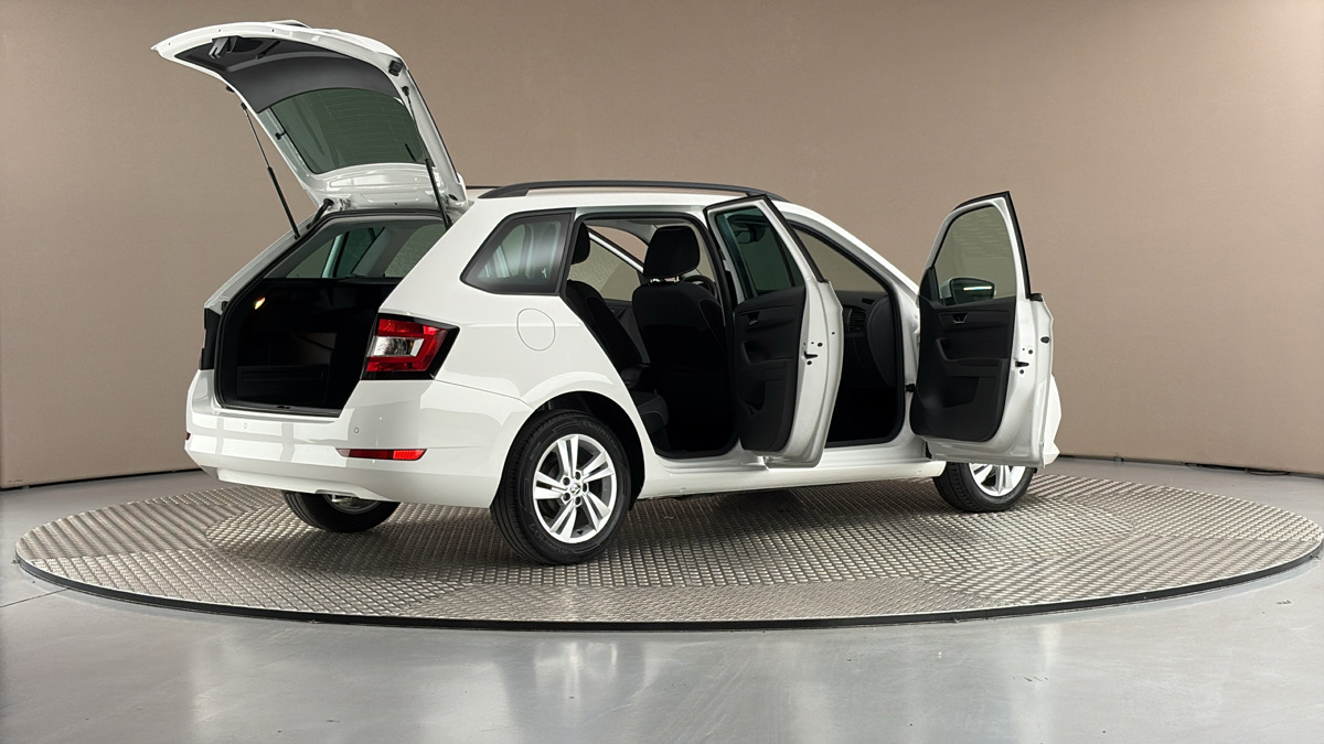 Škoda Fabia - 6
