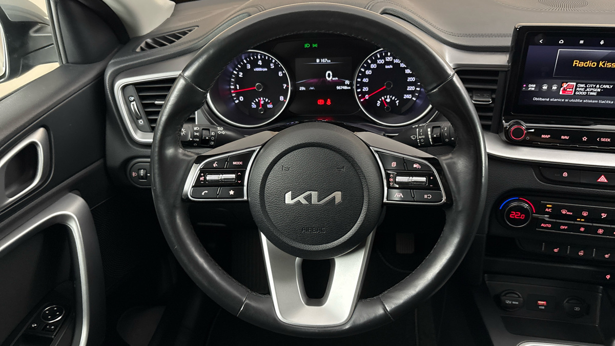 Kia Ceed - 9