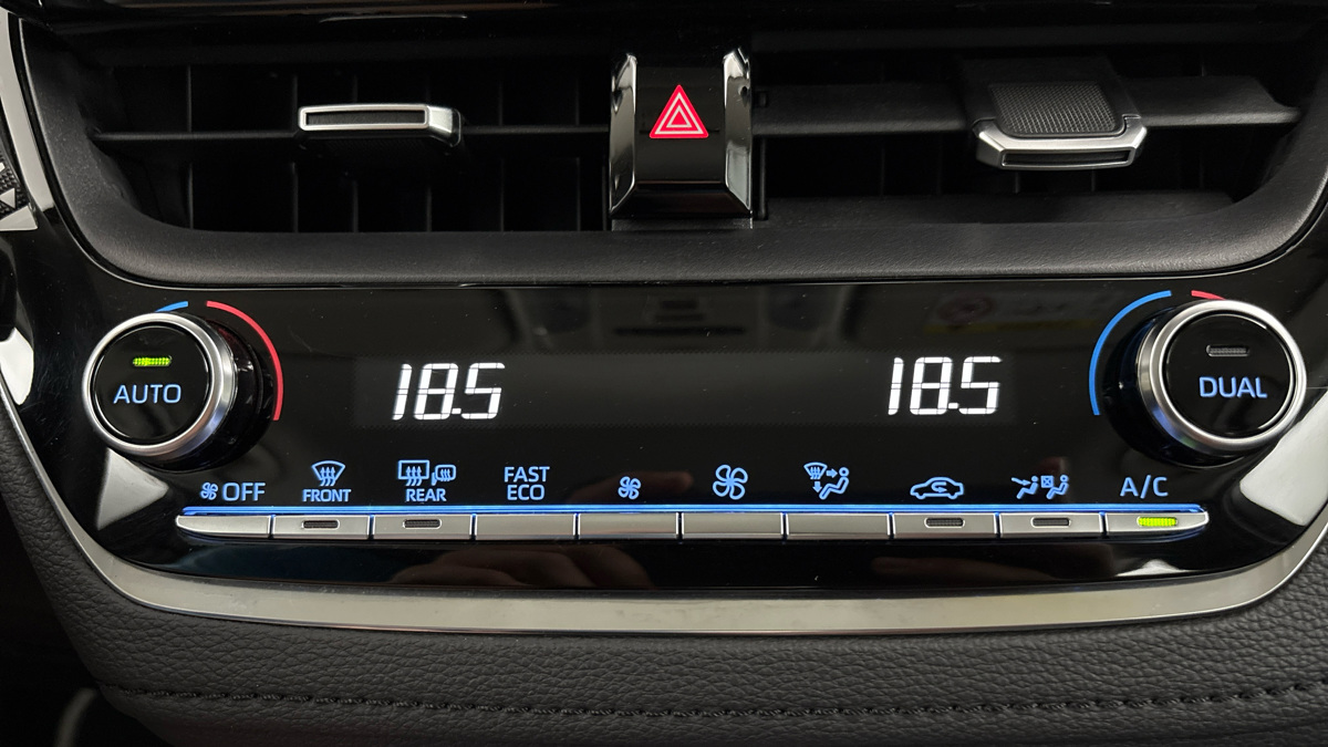 Toyota Corolla - 13