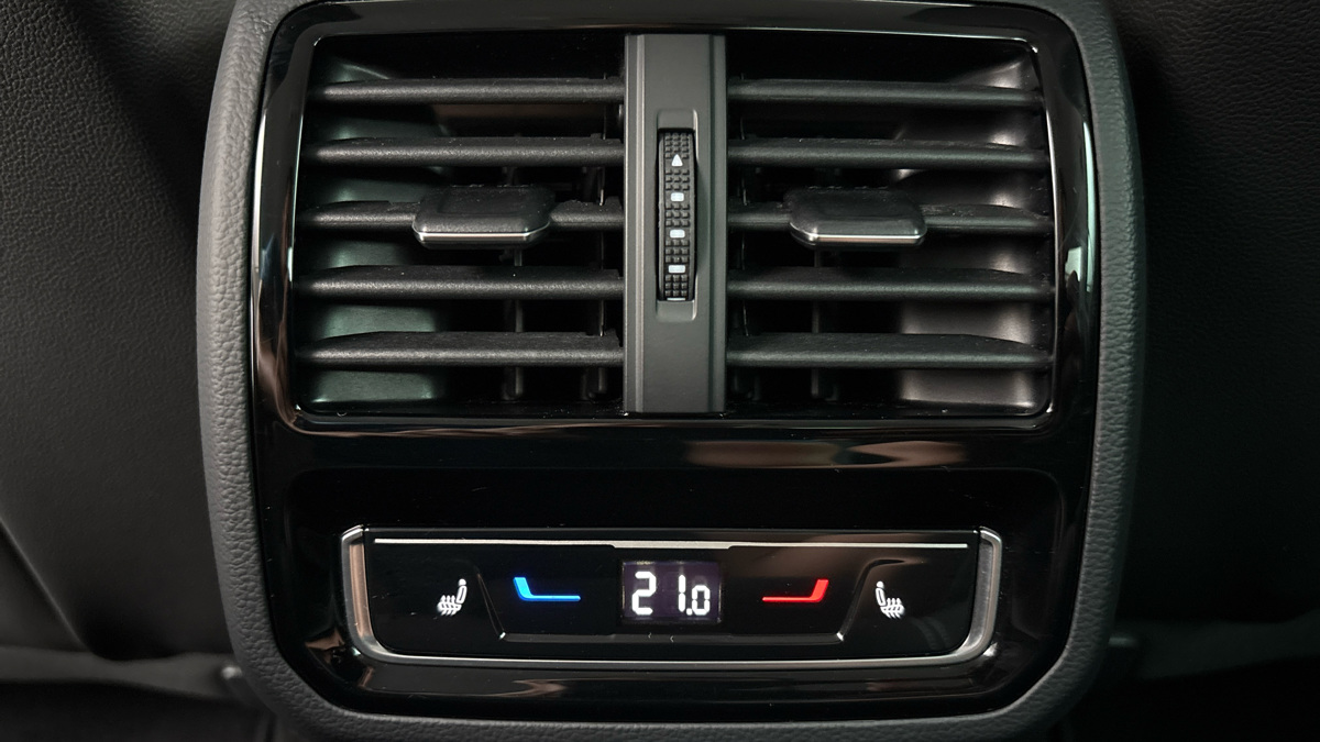 Volkswagen Passat - 22